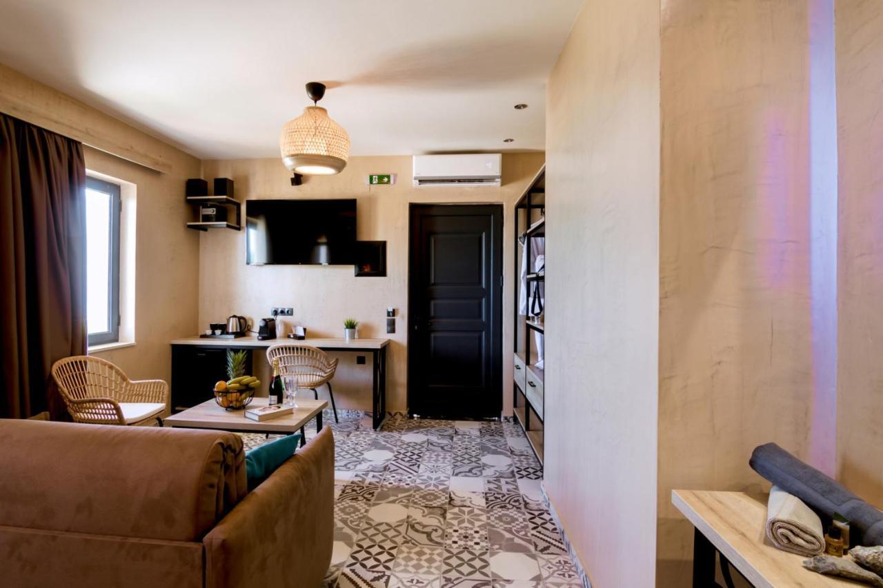 Driades Luxury Apartments Hersonissos  Ngoại thất bức ảnh