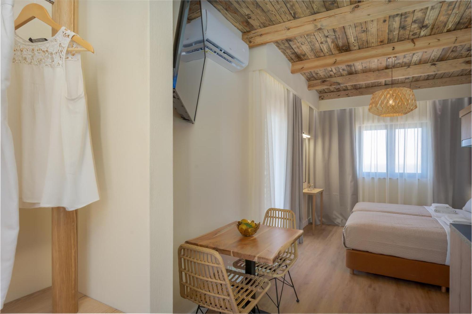Driades Luxury Apartments Hersonissos  Ngoại thất bức ảnh
