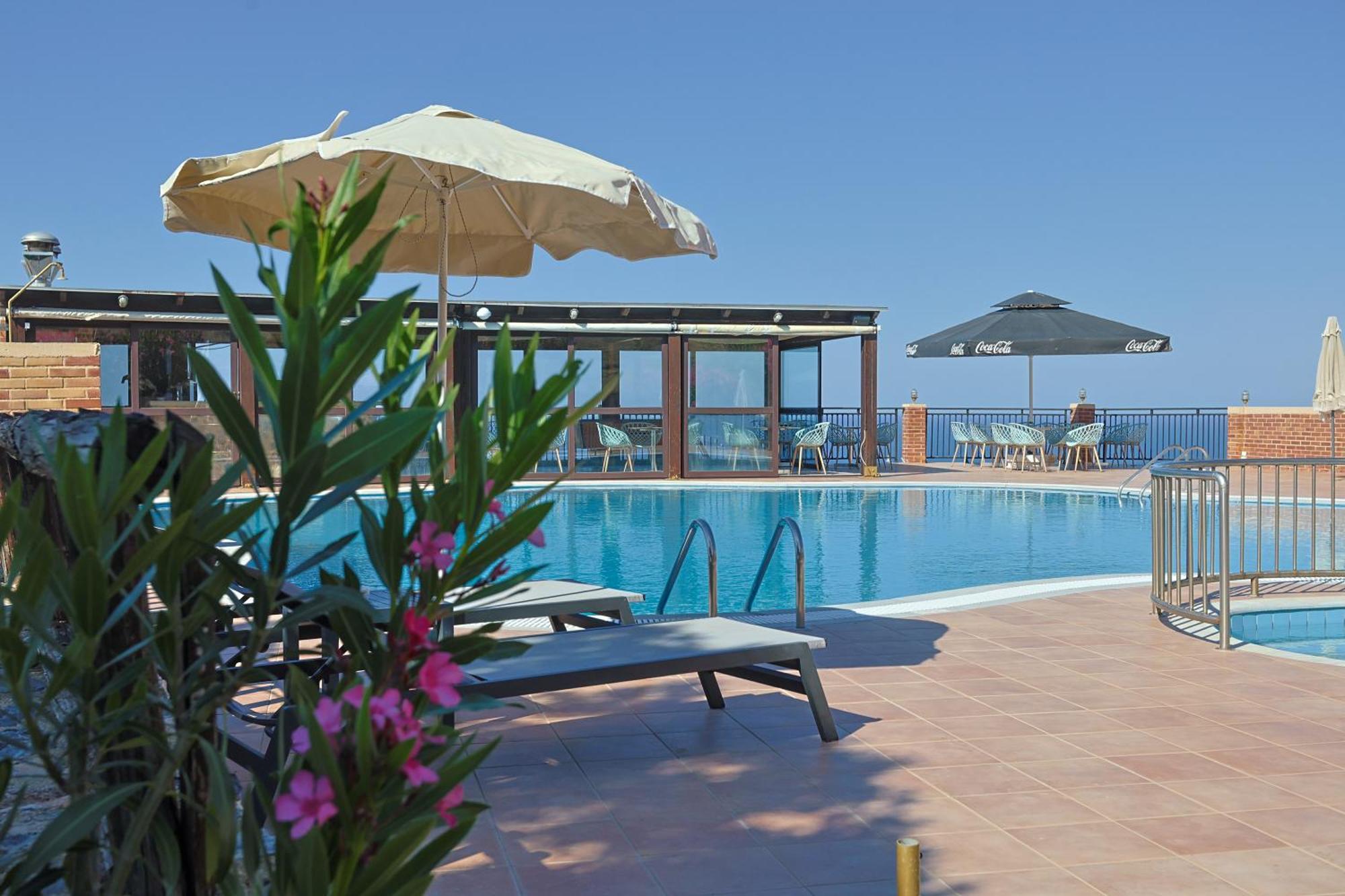 Driades Luxury Apartments Hersonissos  Ngoại thất bức ảnh